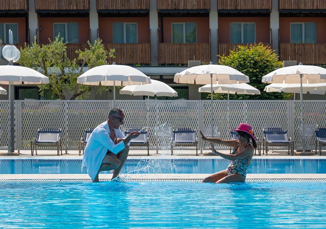 Iseo Lago Hotel Luaran gambar